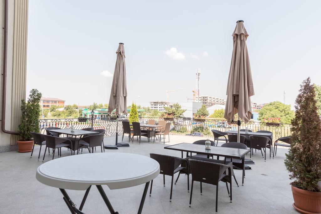 Hotel Giuliano Bragadiru Exterior photo
